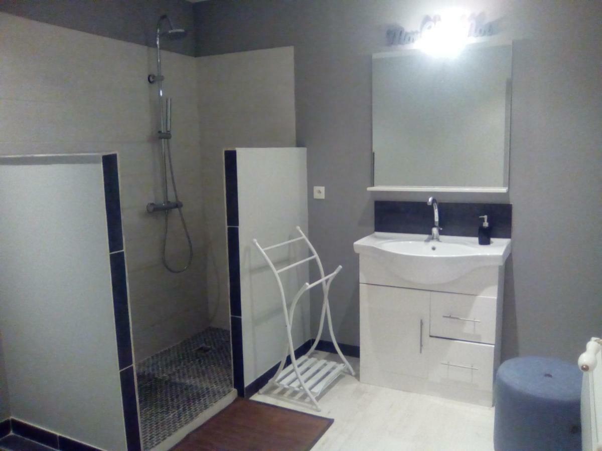 Anneyron Chambre D'Hotes - Le Safran Du Val D'Or מראה חיצוני תמונה